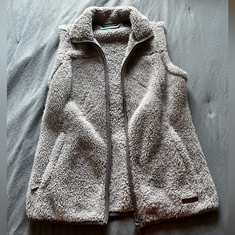 soft zip up vest